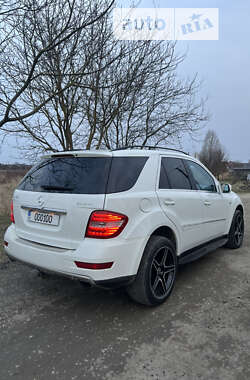 Внедорожник / Кроссовер Mercedes-Benz M-Class 2010 в Костополе