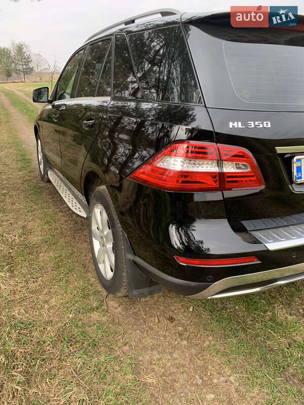 Внедорожник / Кроссовер Mercedes-Benz M-Class 2012 в Трускавце