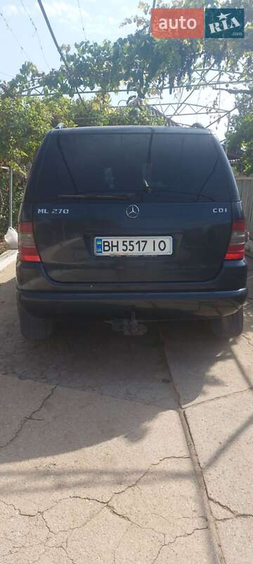 Внедорожник / Кроссовер Mercedes-Benz M-Class 2000 в Болграде