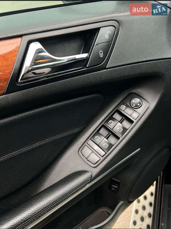 Внедорожник / Кроссовер Mercedes-Benz M-Class 2008 в Киеве фото 9 Внедорожник / Кроссовер Mercedes-Benz M-Class 2008 в Киеве