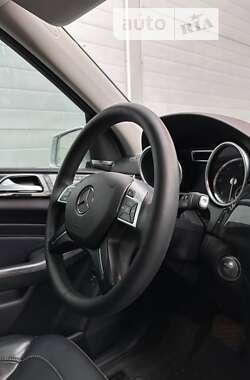 Внедорожник / Кроссовер Mercedes-Benz M-Class 2014 в Сумах