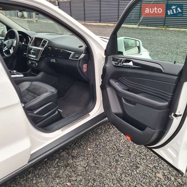 Внедорожник / Кроссовер Mercedes-Benz M-Class 2014 в Луцке