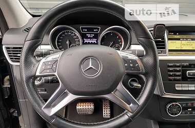 Внедорожник / Кроссовер Mercedes-Benz M-Class 2012 в Киеве