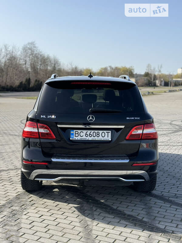 Внедорожник / Кроссовер Mercedes-Benz M-Class 2014 в Львове