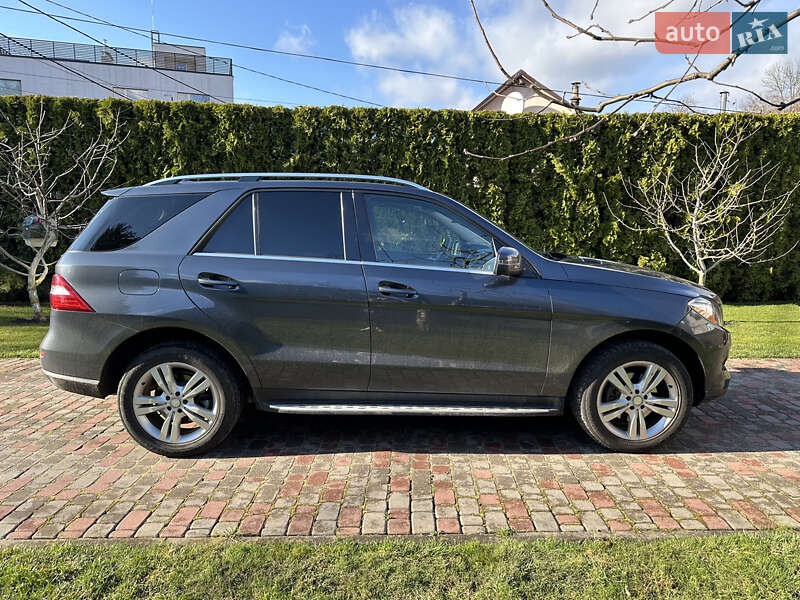 Внедорожник / Кроссовер Mercedes-Benz M-Class 2013 в Киеве