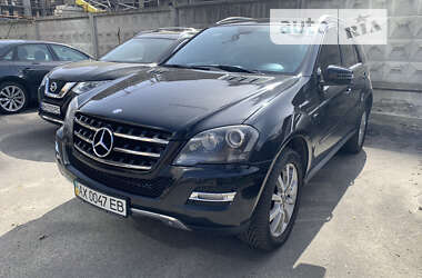 Mercedes-Benz M-Class 2011 Mercedes-Benz M-Class 2011