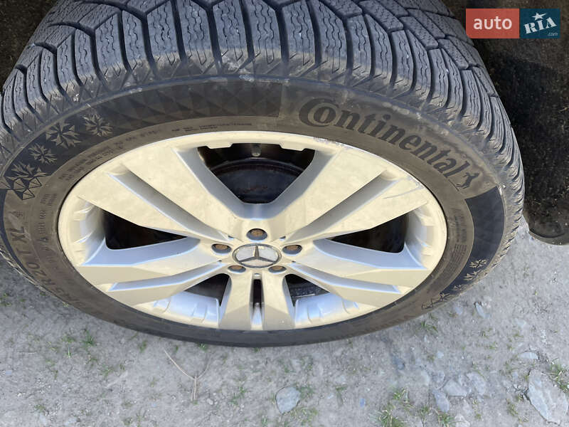 Позашляховик / Кросовер Mercedes-Benz M-Class 2009 в Вижниці