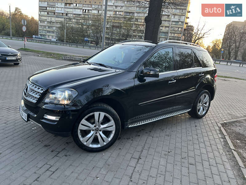 Внедорожник / Кроссовер Mercedes-Benz M-Class 2010 в Киеве фото 9 Внедорожник / Кроссовер Mercedes-Benz M-Class 2010 в Киеве