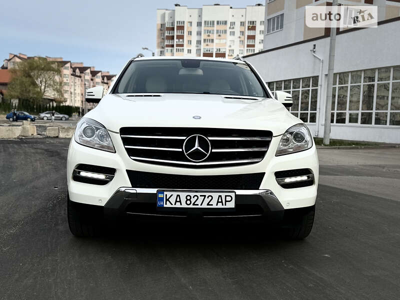 Внедорожник / Кроссовер Mercedes-Benz M-Class 2012 в Киеве