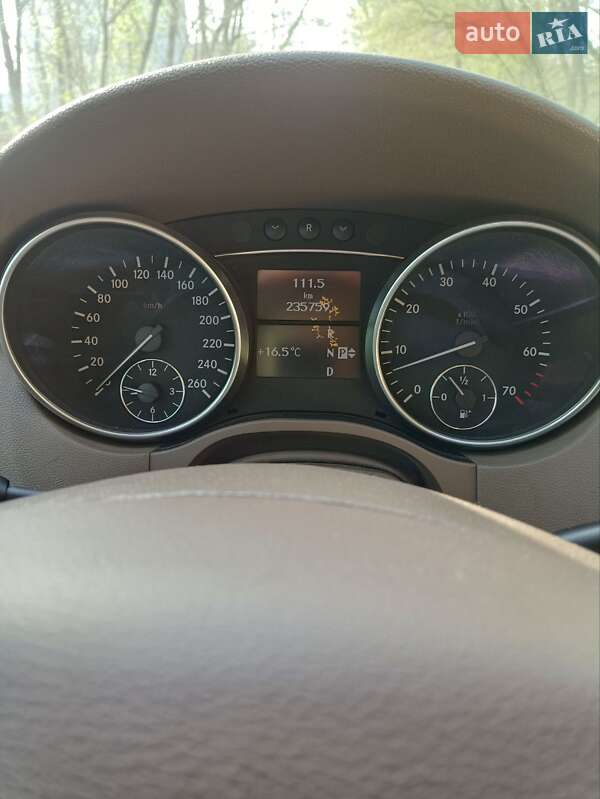 Внедорожник / Кроссовер Mercedes-Benz M-Class 2006 в Харькове
