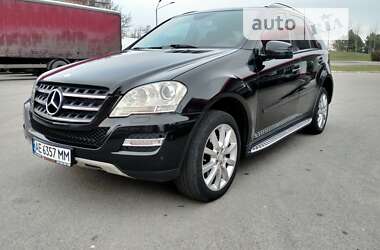 Позашляховик / Кросовер Mercedes-Benz M-Class 2011 в Дніпрі