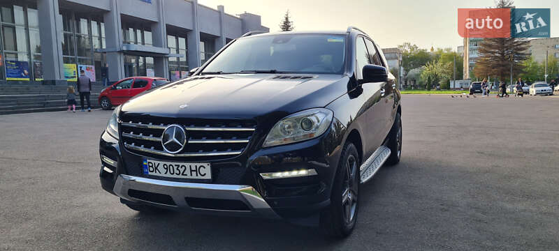 Внедорожник / Кроссовер Mercedes-Benz M-Class 2014 в Ровно