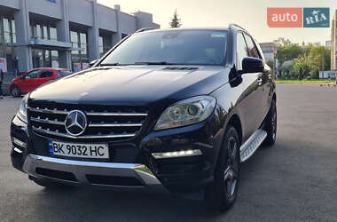 Внедорожник / Кроссовер Mercedes-Benz M-Class 2014 в Ровно