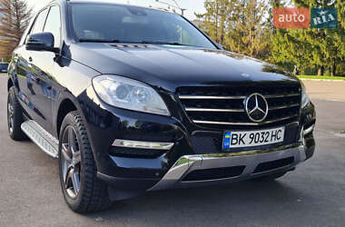 Внедорожник / Кроссовер Mercedes-Benz M-Class 2014 в Ровно