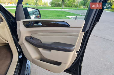 Внедорожник / Кроссовер Mercedes-Benz M-Class 2014 в 