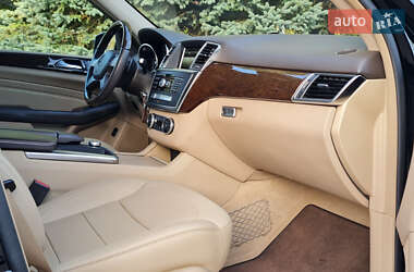 Внедорожник / Кроссовер Mercedes-Benz M-Class 2014 в 