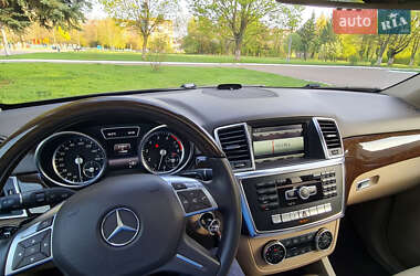 Внедорожник / Кроссовер Mercedes-Benz M-Class 2014 в Ровно