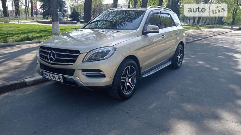 Позашляховик / Кросовер Mercedes-Benz M-Class 2013 в Подільську