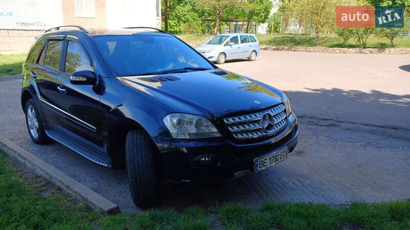 Внедорожник / Кроссовер Mercedes-Benz M-Class 2005 в Южноукраинске фото 5 Внедорожник / Кроссовер Mercedes-Benz M-Class 2005 в Южноукраинске