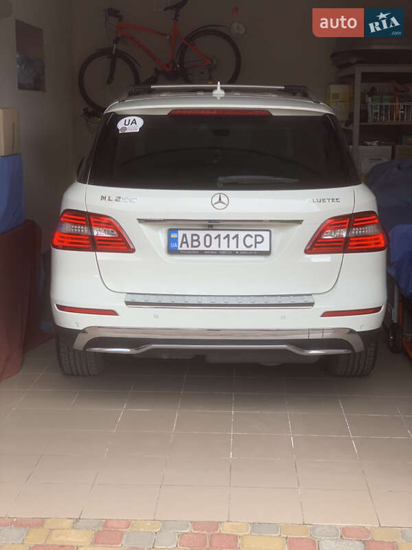 Внедорожник / Кроссовер Mercedes-Benz M-Class 2013 в Виннице