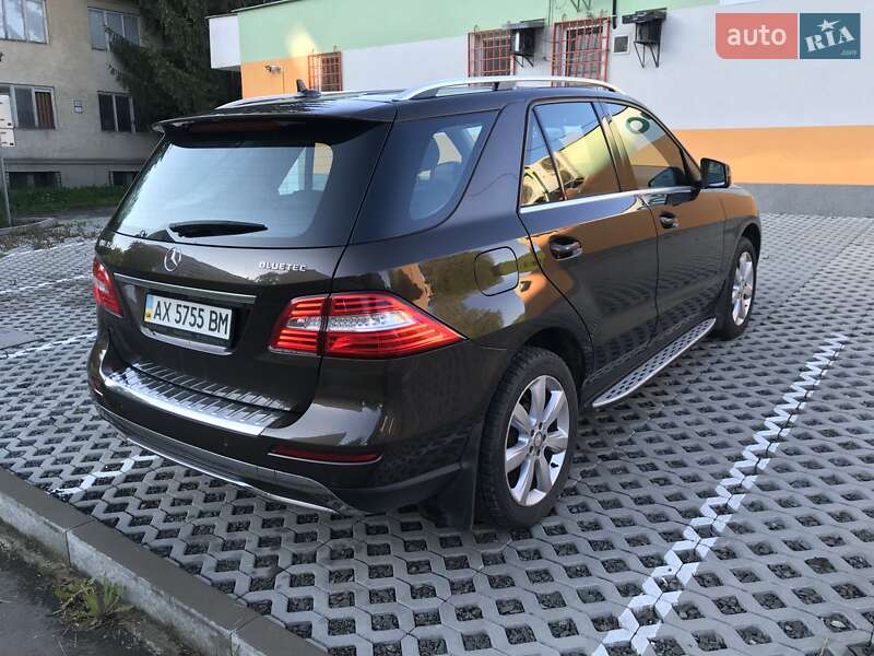 Позашляховик / Кросовер Mercedes-Benz M-Class 2013 в Ужгороді