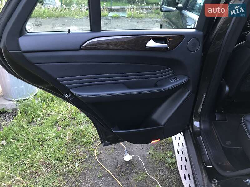 Позашляховик / Кросовер Mercedes-Benz M-Class 2013 в Ужгороді