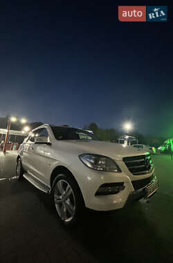 Внедорожник / Кроссовер Mercedes-Benz M-Class 2011 в Хмельницком