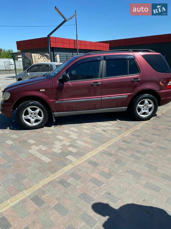 Внедорожник / Кроссовер Mercedes-Benz M-Class 1998 в Белой Церкви