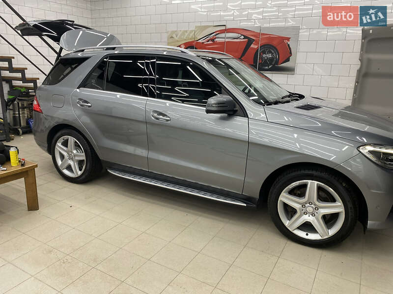 Внедорожник / Кроссовер Mercedes-Benz M-Class 2013 в Ивано-Франковске