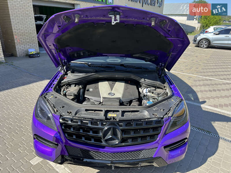 Внедорожник / Кроссовер Mercedes-Benz M-Class 2012 в Харькове