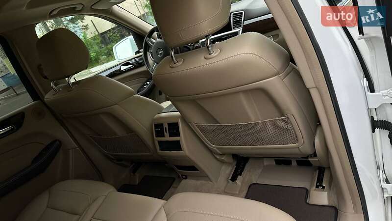 Позашляховик / Кросовер Mercedes-Benz M-Class 2013 в Одесі