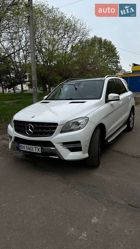 Позашляховик / Кросовер Mercedes-Benz M-Class 2013 в Одесі