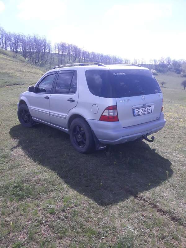 Внедорожник / Кроссовер Mercedes-Benz M-Class 2003 в Герце фото 15 Внедорожник / Кроссовер Mercedes-Benz M-Class 2003 в Герце