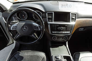 Позашляховик / Кросовер Mercedes-Benz M-Class 2011 в Тернополі