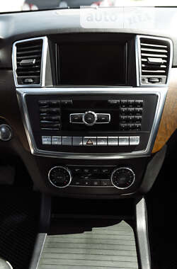 Внедорожник / Кроссовер Mercedes-Benz M-Class 2011 в Тернополе