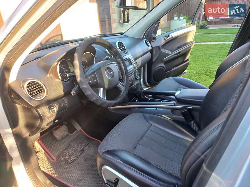 Внедорожник / Кроссовер Mercedes-Benz M-Class 2006 в Березному