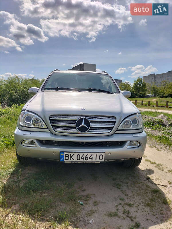 Mercedes-Benz M-Class 2003