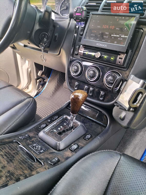 Внедорожник / Кроссовер Mercedes-Benz M-Class 2003 в Вараше