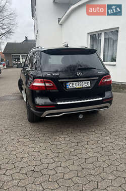 Внедорожник / Кроссовер Mercedes-Benz M-Class 2012 в 