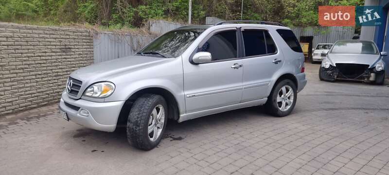 Внедорожник / Кроссовер Mercedes-Benz M-Class 2004 в Харькове