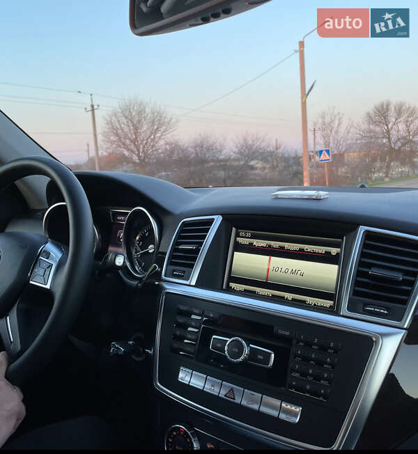 Внедорожник / Кроссовер Mercedes-Benz M-Class 2015 в Одессе