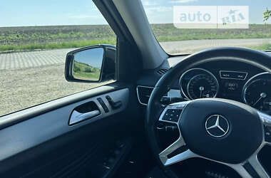 Внедорожник / Кроссовер Mercedes-Benz M-Class 2012 в Черновцах