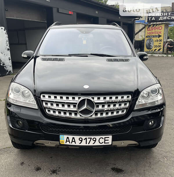 Внедорожник / Кроссовер Mercedes-Benz M-Class 2007 в Киеве