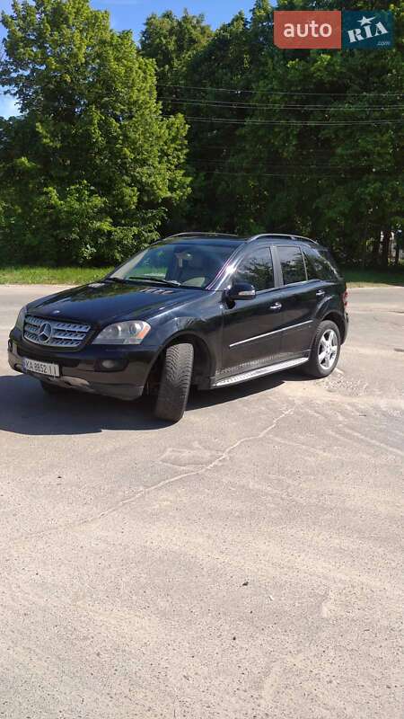 Внедорожник / Кроссовер Mercedes-Benz M-Class 2007 в Киеве