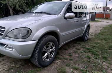 Внедорожник / Кроссовер Mercedes-Benz M-Class 2002 в Черновцах