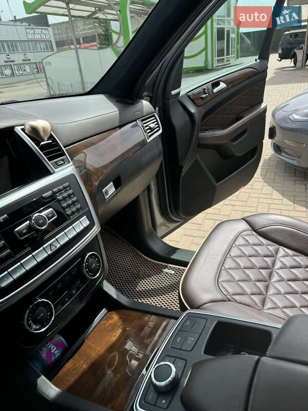 Внедорожник / Кроссовер Mercedes-Benz M-Class 2015 в Хмельницком