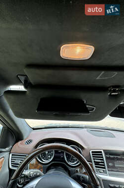 Внедорожник / Кроссовер Mercedes-Benz M-Class 2015 в 