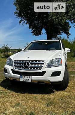 Mercedes-Benz M-Class 2011