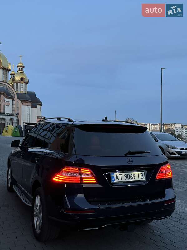 Позашляховик / Кросовер Mercedes-Benz M-Class 2014 в Івано-Франківську