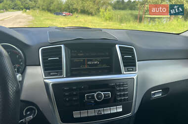 Внедорожник / Кроссовер Mercedes-Benz M-Class 2013 в 